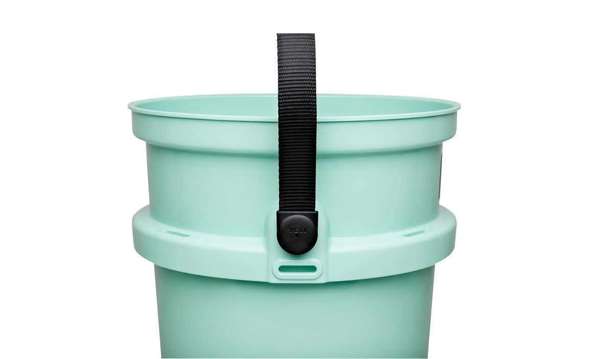 Yeti LoadOut Bucket - Sea Foam